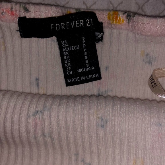 Forever 21 Tube Top. - Picture 2 of 3